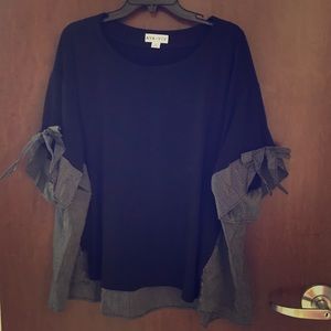 NWT Ava & Viv Top